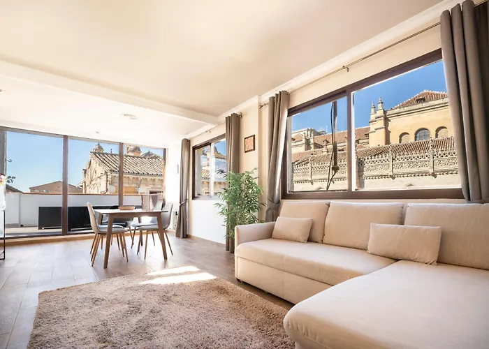 Ático con terraza y vistas únicas a la Catedral
